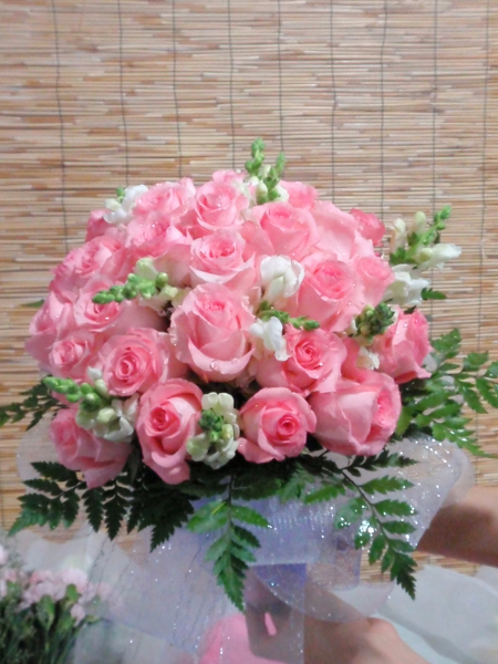 手捧花
